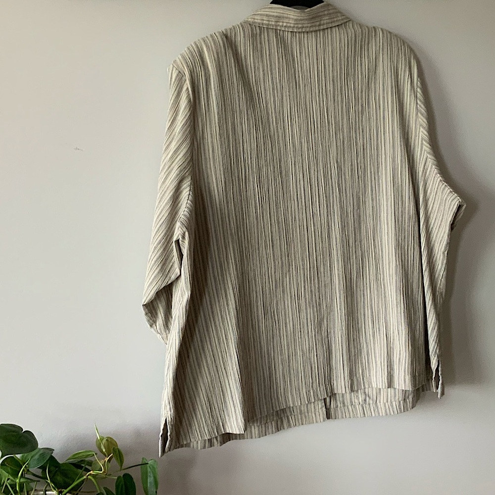 Linen Button Up Top - Picture 10 of 10